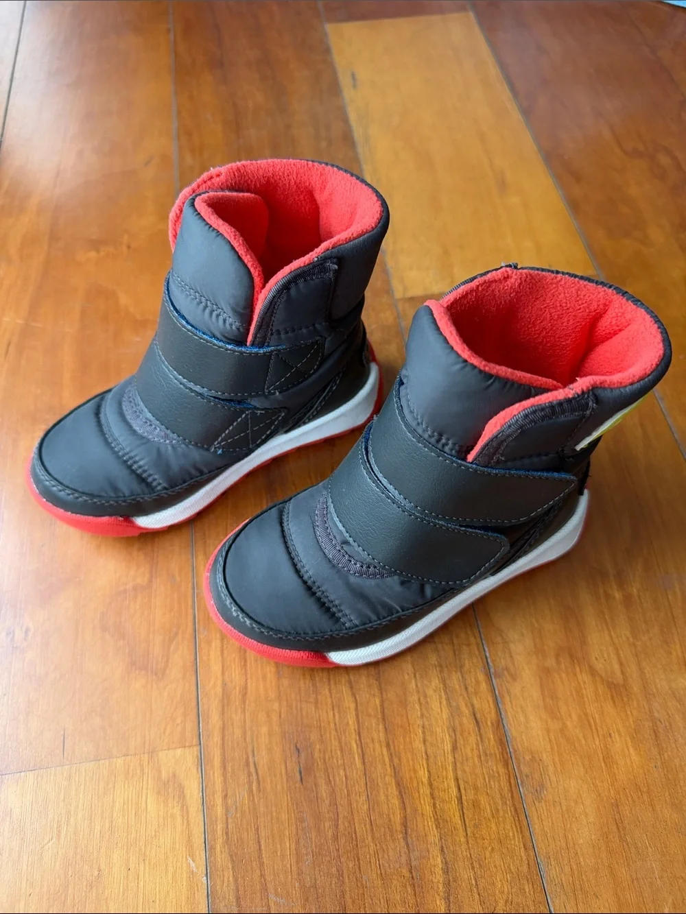 Sorel - EUC Whitney II Winter Boots, Toddler 8